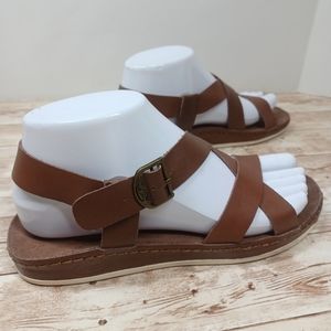 Chaco Brown Strappy Flat Summer Sandals NWOT or Box Women's Size 35